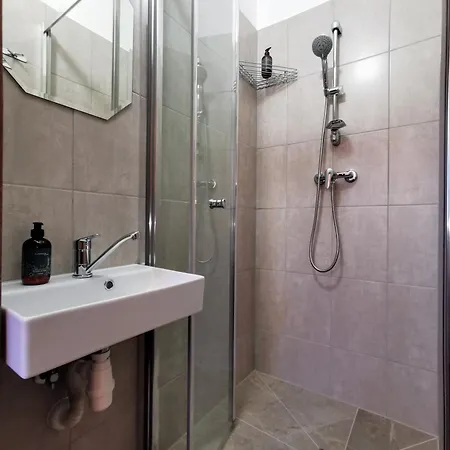 Novozrekonstruovany Pri Boroviciach Lejlighed Štrbské Pleso